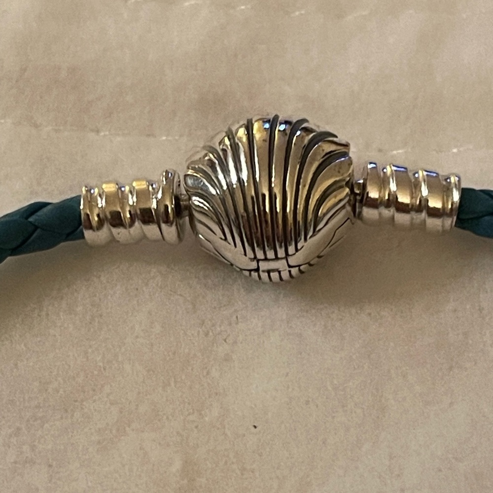 Pandora Seashell Clasp Turquoise Bracelet with charm - Picture 5 of 7